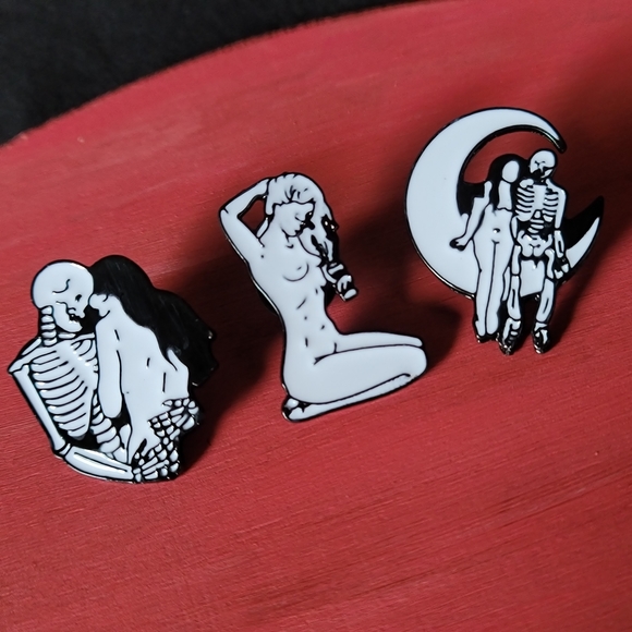 Jewelry - 3 Piece Enamel Pin Set